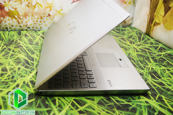 Sony VAIO VPCSE26FW ( Hàng xách tay Nhật )