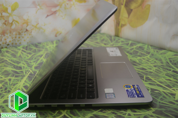 Laptop ASUS K501U i5-6200U/4G/SSD 250GB/15.6 inch