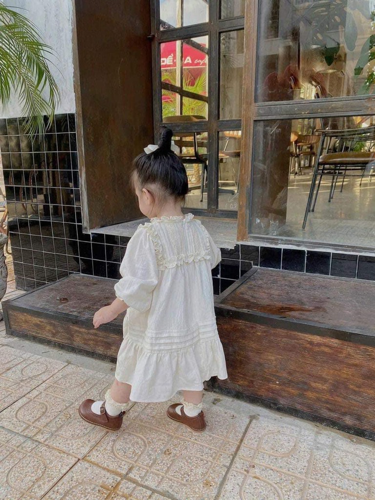 SMOCK DRESS] Váy thêu cổ xoay tròn - màu trắng cho bé gái | Shopee Việt Nam