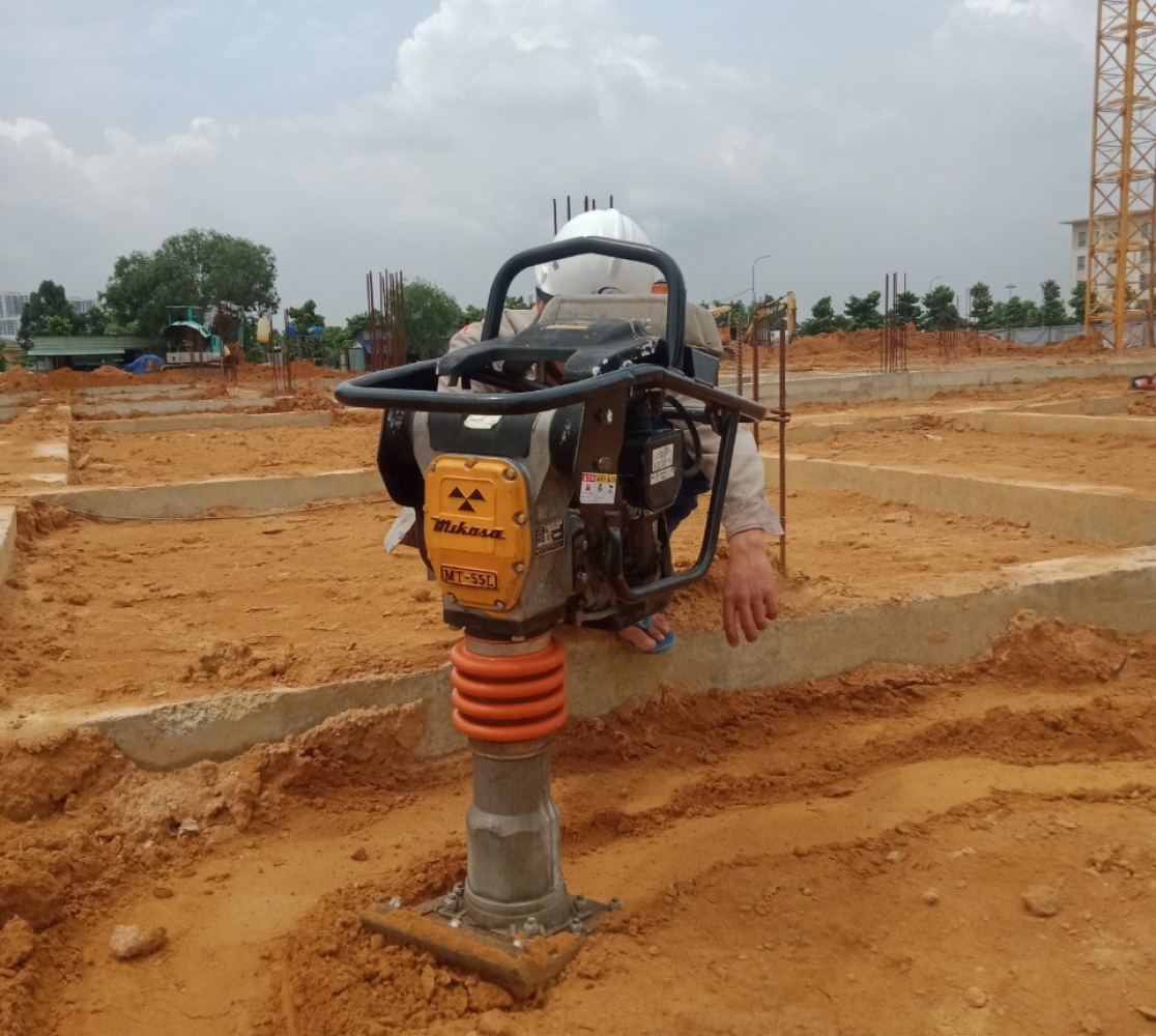 Hướng Dẫn Sử Dụng Máy Đầm Cóc Đúng Kỹ Thuật