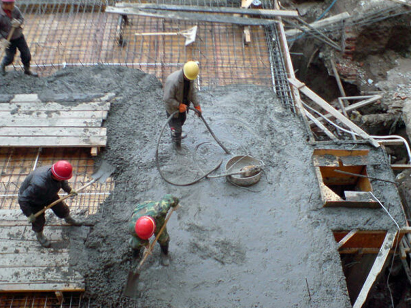 Cách sử dụng máy đầm dùi