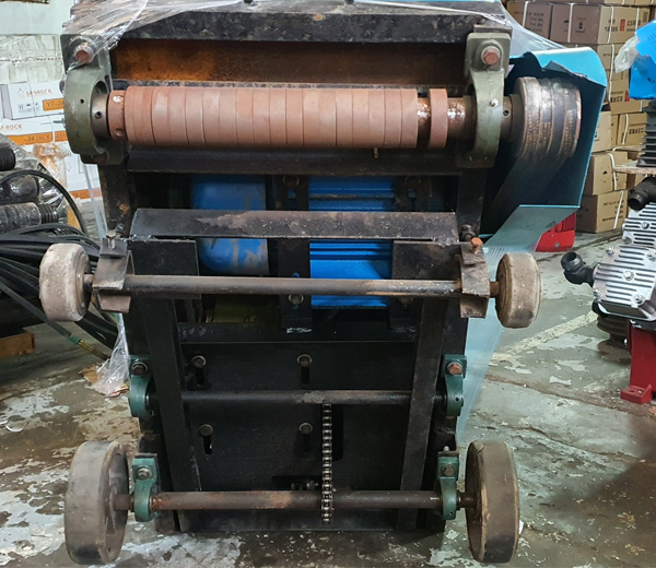 Máy Cắt Rãnh Tạo Nhám Bê Tông ZQW150
