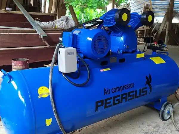 Máy Nén Khí Dây Đai Pegasus 5.5HP TM-V-0.6/8-230L