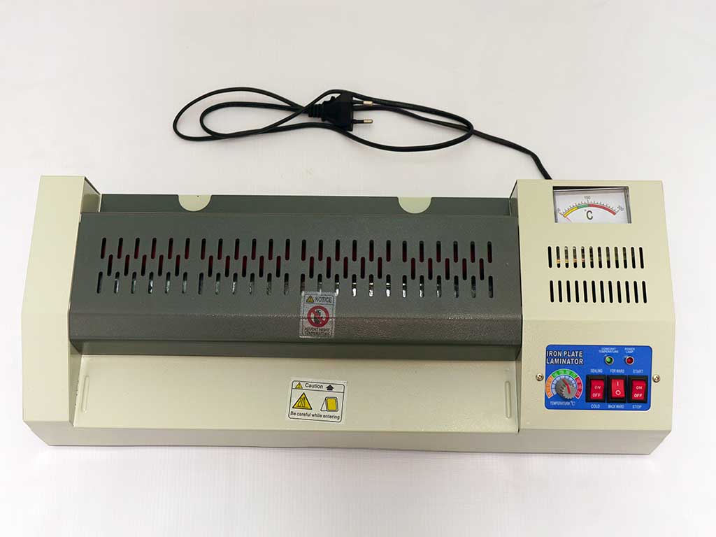 Những lưu ý khi sử dụng máy ép plastic