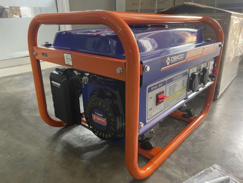 Máy phát điện chạy xăng 2 KVA Dewoo DW3500