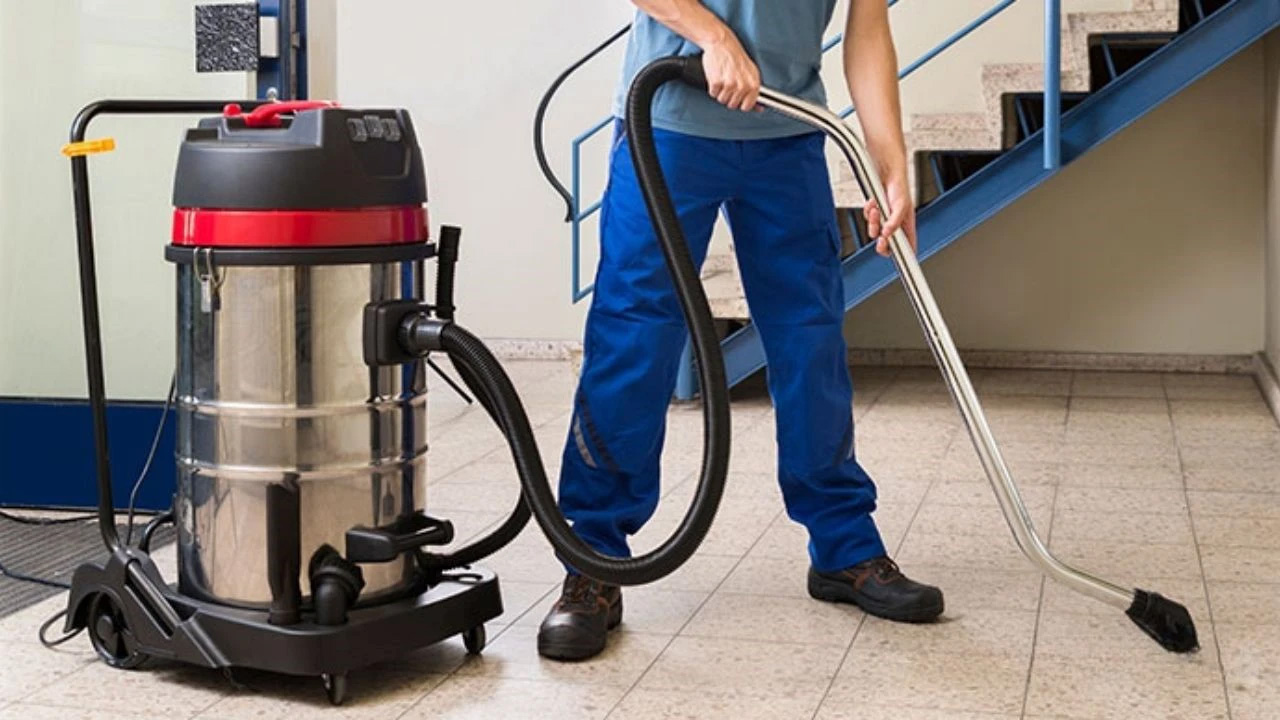 Tại sao cần lắp máy hút bụi công nghiệp đúng quy trình?