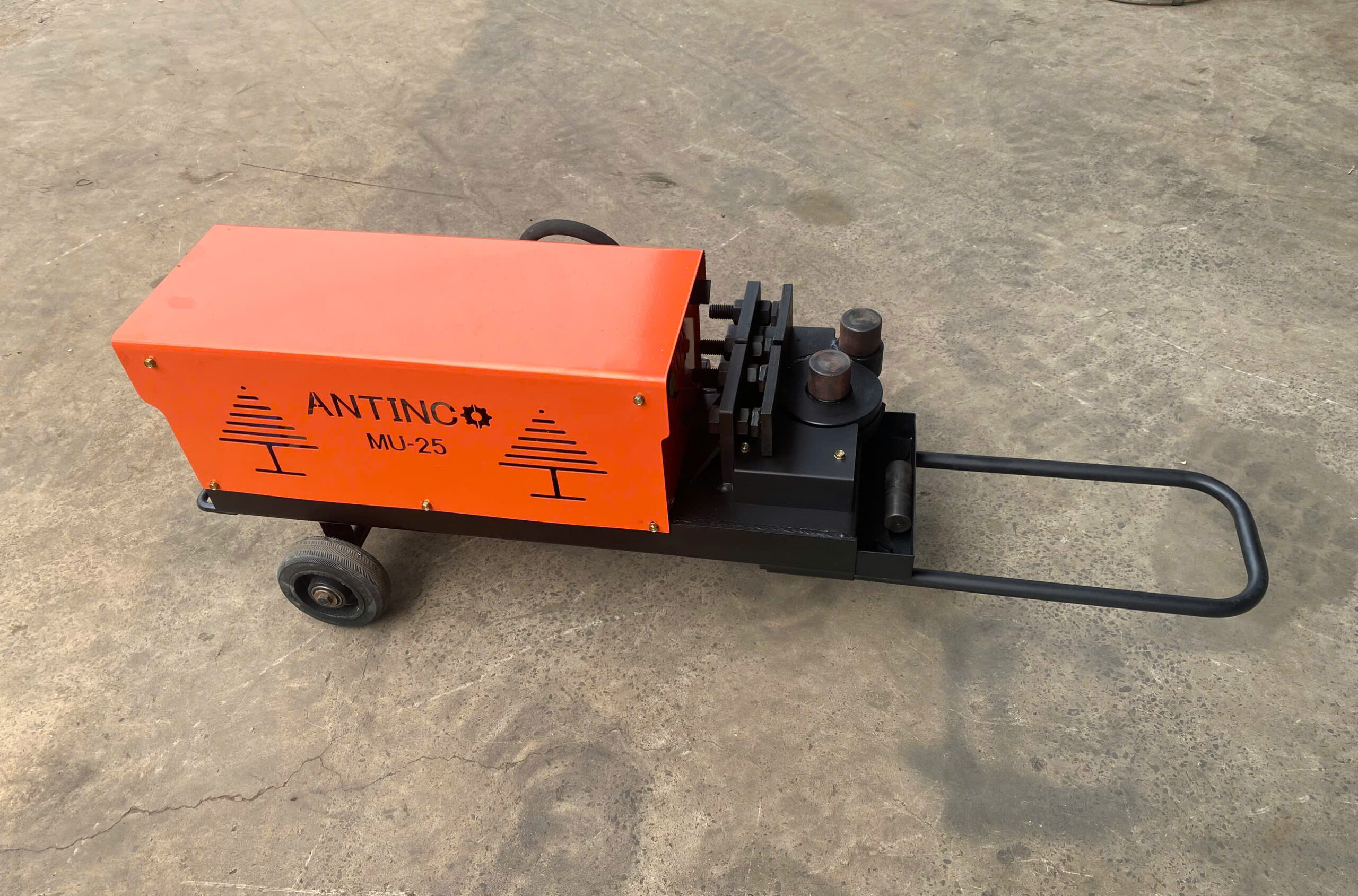 Ưu điểm của máy uốn sắt cơ