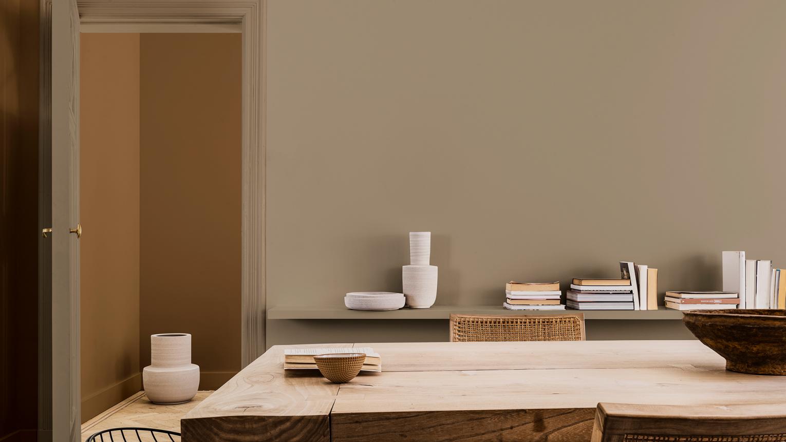 Màu Dulux của năm 2021 - Màu nâu quả cảm Brave Ground