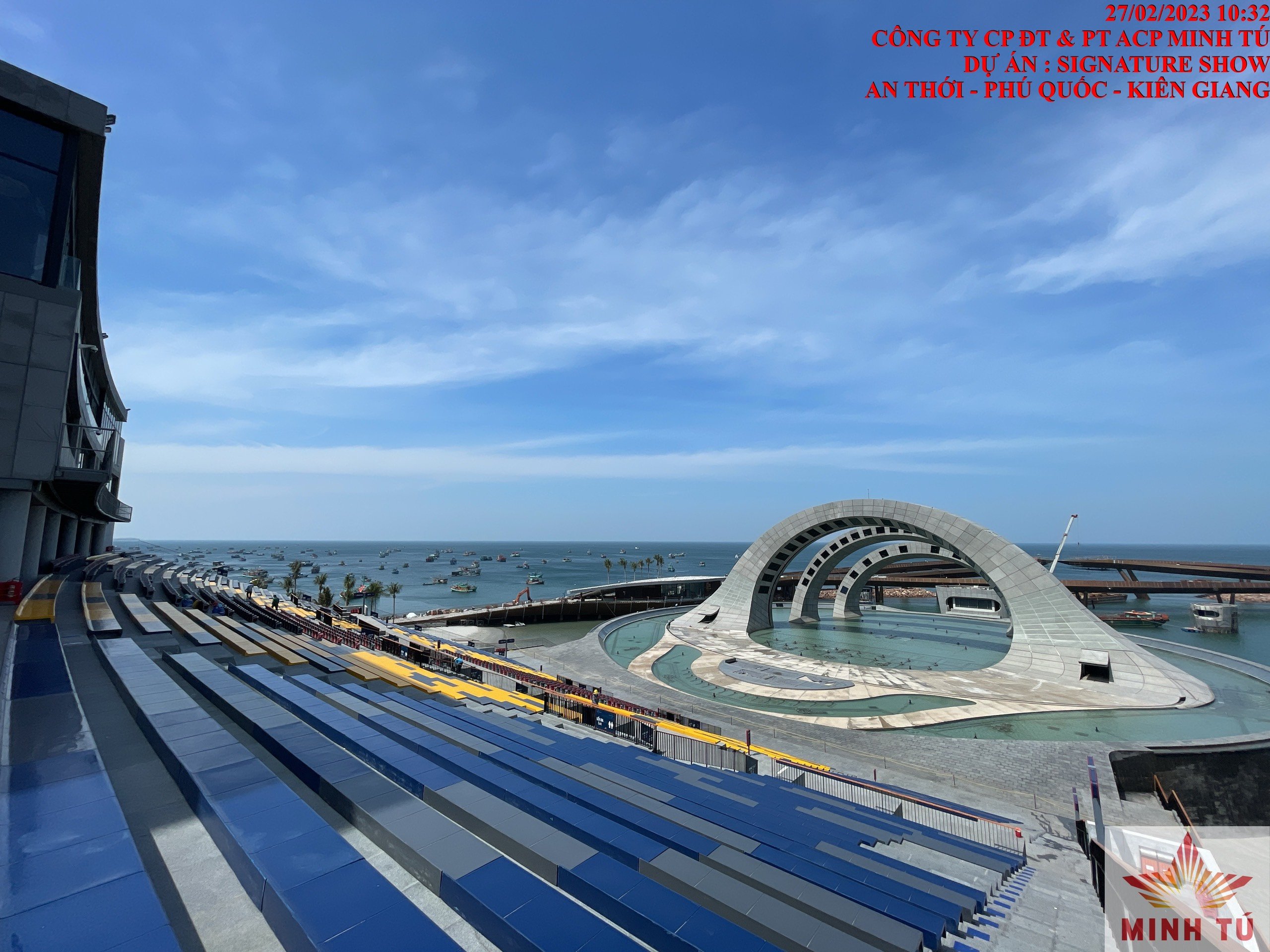 Khu Signature Shows và Cầu Hôn