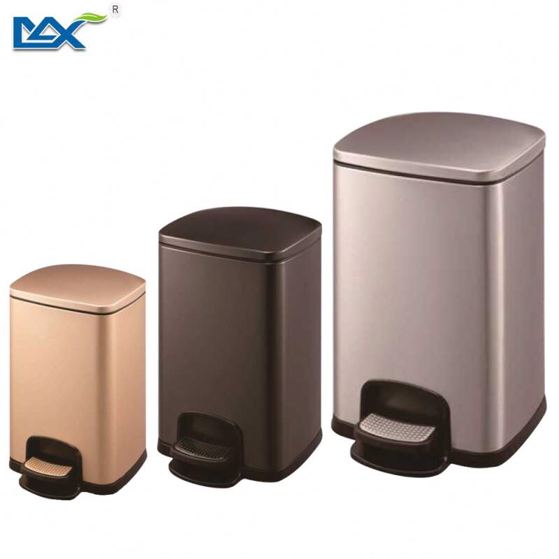 thung-dung-rac-trong-nha