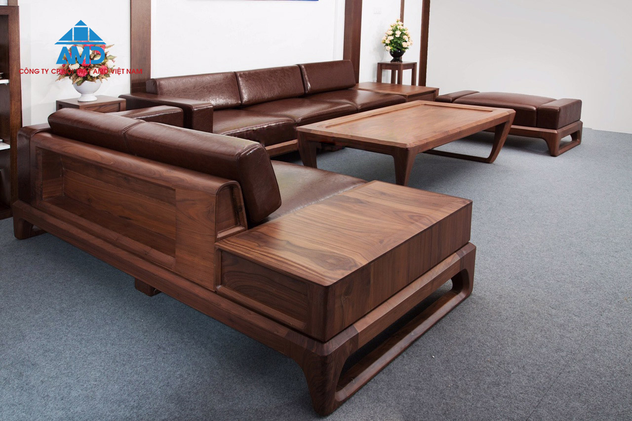 Với sofa gỗ óc chó đồng gia tuyệt vời nhất, bạn sẽ không bao giờ phải lo lắng về chất lượng và sự thoải mái. Thiết kế bền vững và độc đáo, sofa này sẽ tăng thêm vẻ đẹp cho không gian sống của bạn. Bạn sẽ yên tâm về độ bền và tính thẩm mỹ của chiếc sofa này.
