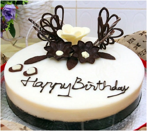 Bánh kem sinh nhật rau câu flan mới lạ đầy sáng tạo