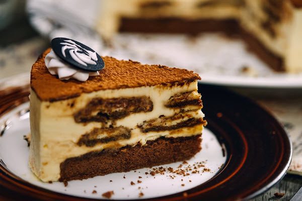 Bánh Tiramisu - Bánh kem sinh nhật thơm ngon, hấp dẫn