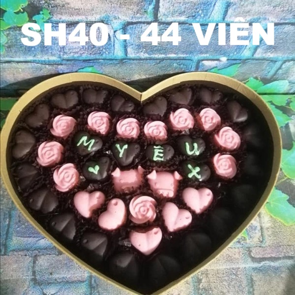 [SH0140] Hộp socola valentine đen hồng bắt mắt 44v (có thể thay chữ)