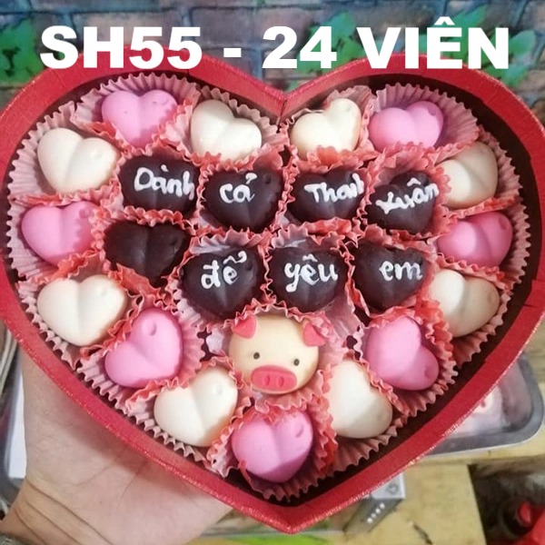 [SH0155] Hộp socola trái tim hồng heo valentine 24v (có thể thay chữ)