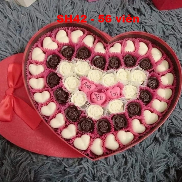 [SH0142] Hộp socola valentine hoành tráng 56v (có thể đổi chữ)