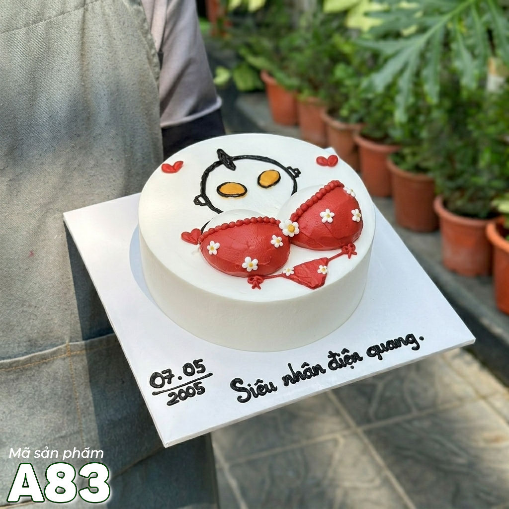 Bánh kem sinh nhật đơn giản A83 siêu nhân điện quang dzú to