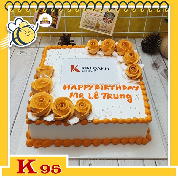 Bánh kem công ty tặng khách hàng K95