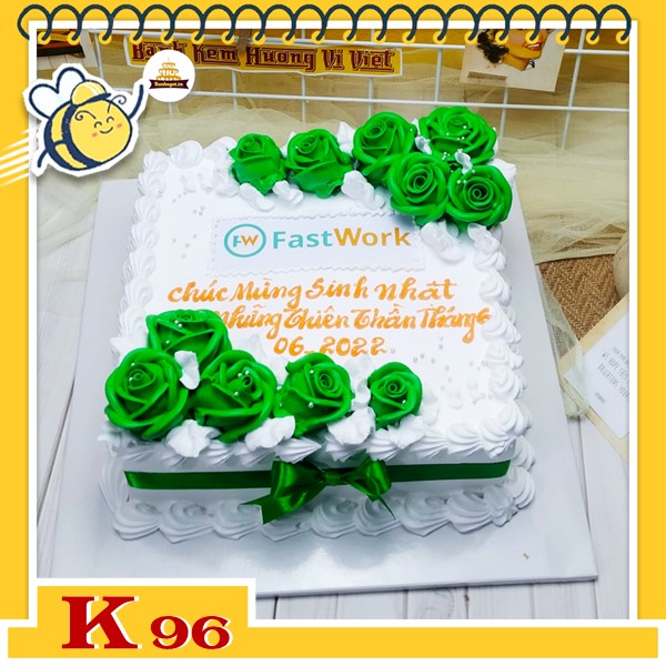 Bánh kem công ty tặng khách hàng K96