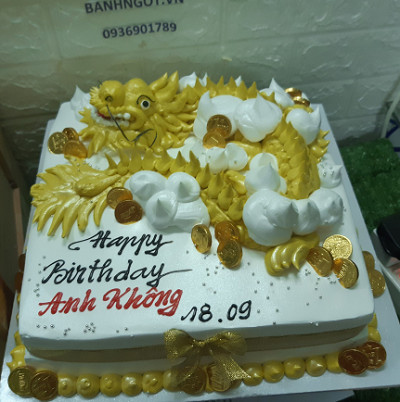X30 Bánh sinh nhật rồng vàng