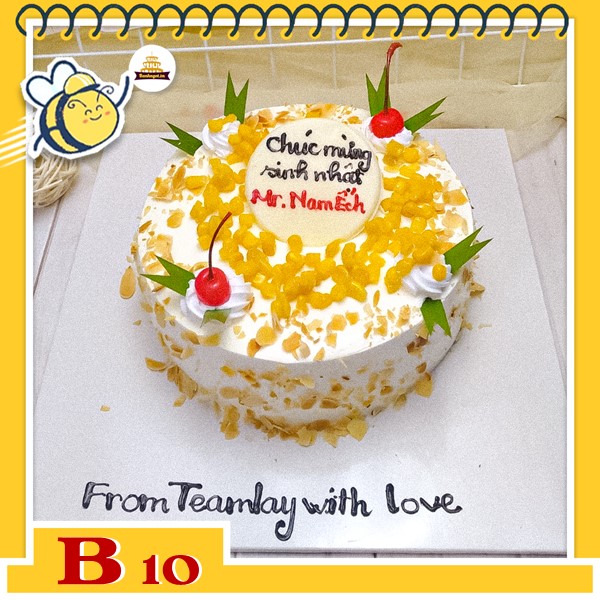 Bánh kem bắp B10 nhiều topping hạnh nhân và bắp hạt cùng cherry ngâm nhìn là mê