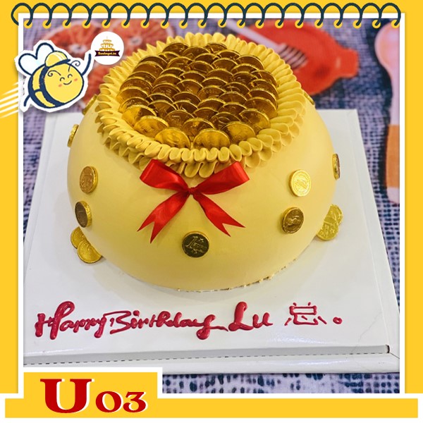Bánh kem hũ vàng tiền đô U03 màu vàng nơ đỏ đính tiền xu vàng trên thân bánh