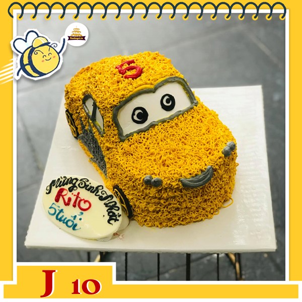 Bánh kem xe ô tô J10 xe ô tô màu vàng mặt cười dễ thương bé thích mê