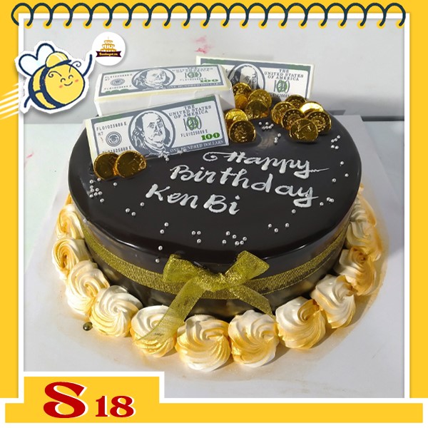 Bánh kem socola S18 phong cách tiền vàng đô la sang trọng viền kem vàng xung quanh bánh phủ socola đen