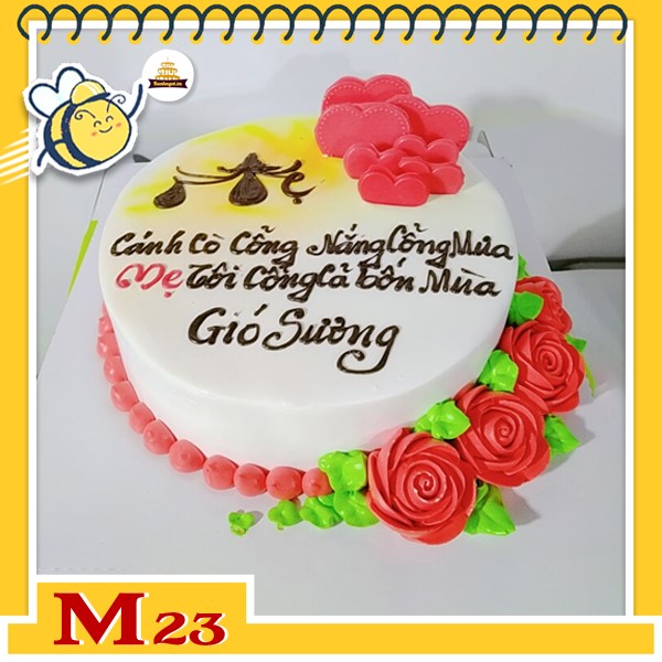 Bánh kem tặng mẹ M23 màu trắng hoa đỏ ấn tượng với dòng thơ ghi trên bánh vô cùng ý nghĩa