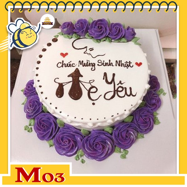 Bánh kem tặng mẹ M03 được yêu thích với hình vẽ dễ thương và nhiều đóa hoa tím cả trên và dưới bánh