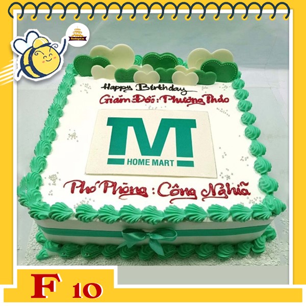 Bánh kem vuông F10 in logo công ty viền xanh lá nền trắng trái tim socola 2 màu trắng xanh