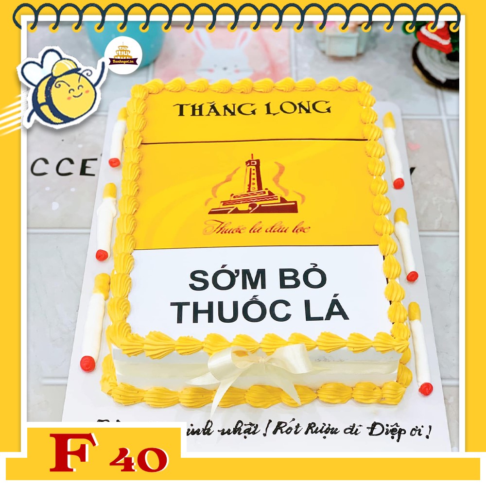Bánh kem F40 khuôn hình chữ nhật in hình ảnh theo yêu cầu tone màu vàng