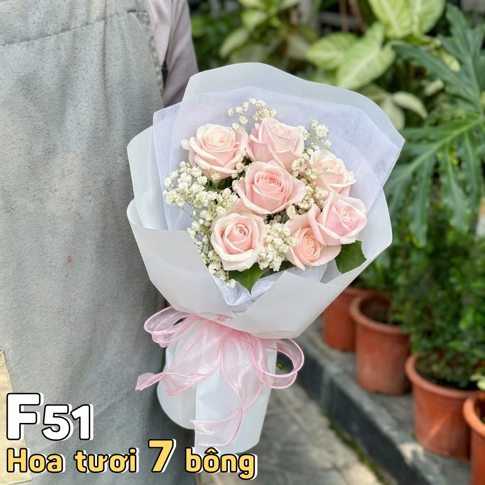 Bó hoa tươi F51 7 bông hồng kem pastel