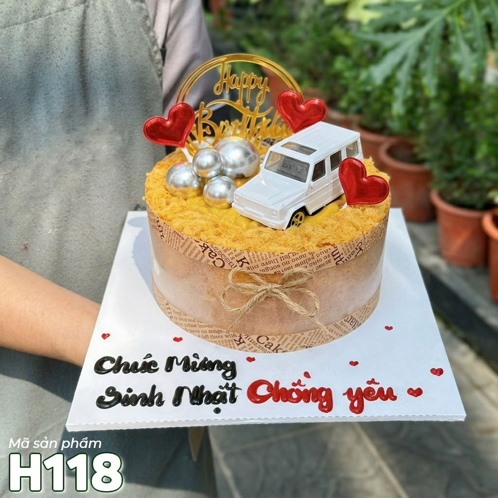Bánh sinh nhật bông lan trứng muối H118 xe ô tô trắng, trái tim đỏ lãng mạn