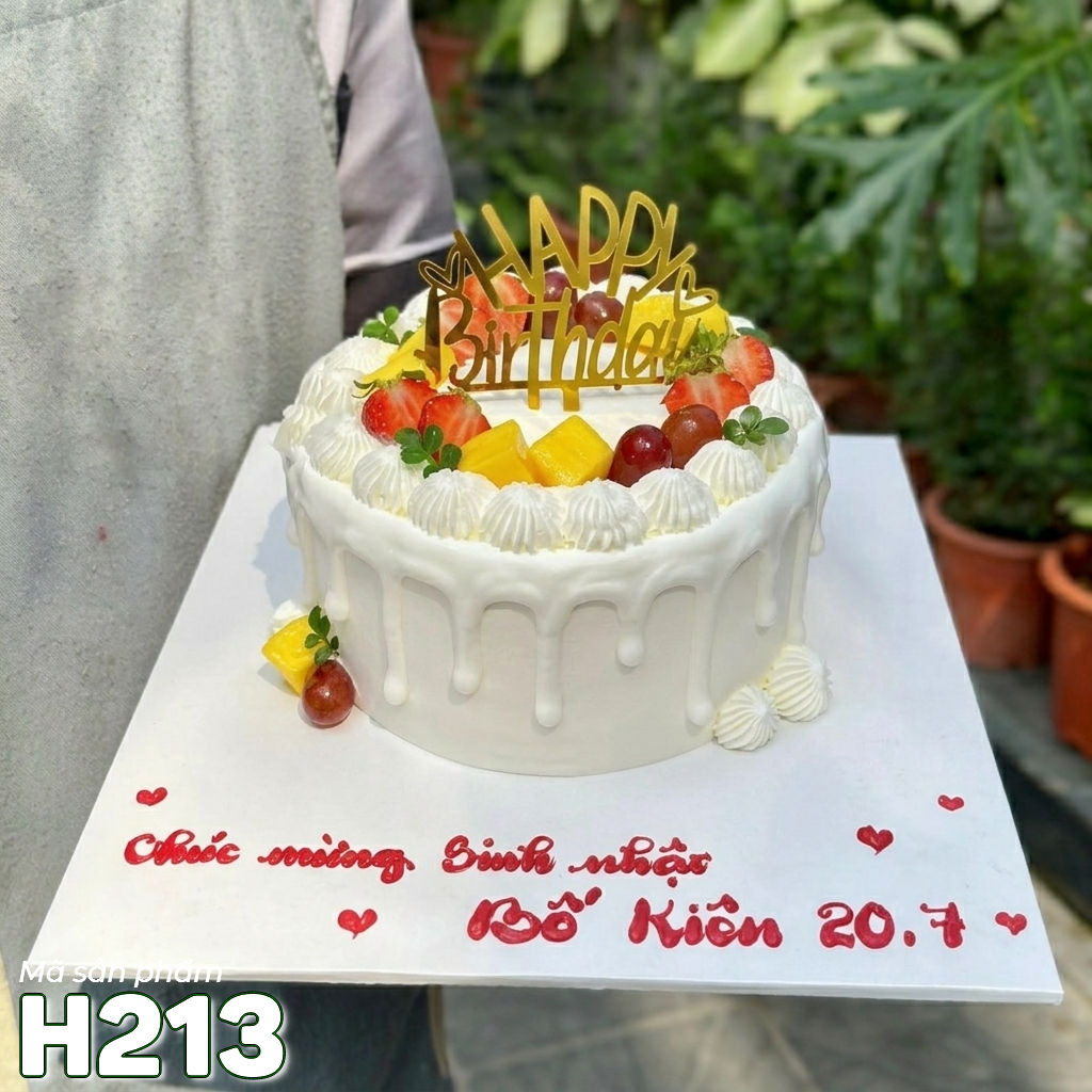 Bánh kem sinh nhật H213 kem chảy trang trí dâu và hoa quả mix độc đáo