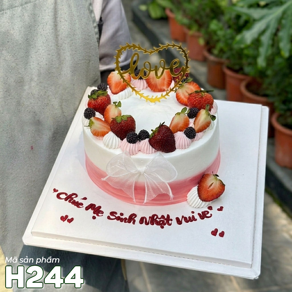 Bánh kem sinh nhật H244 tình yêu dâu tây viền hồng lãng mạn