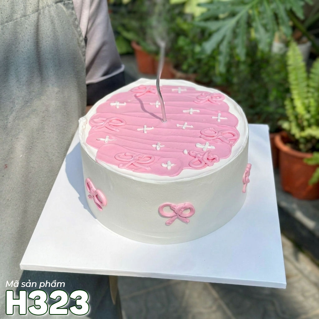 Bánh kem sinh nhật H323 cho mẹ màu hồng nhạt hình thắt nơ