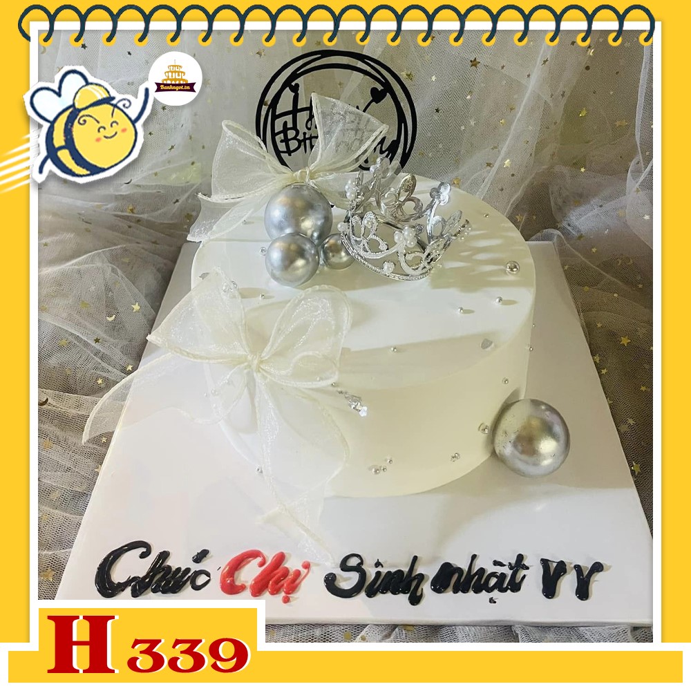 Bánh kem sinh nhật H339 màu trắng đơn giản vương miện sang trọng