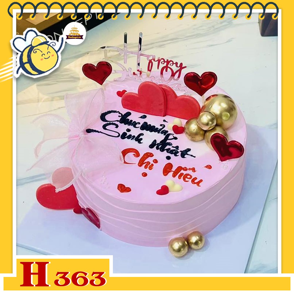 Bánh kem sinh nhật H363 Món quà tình yêu với trái tim hồng ngọt ngào