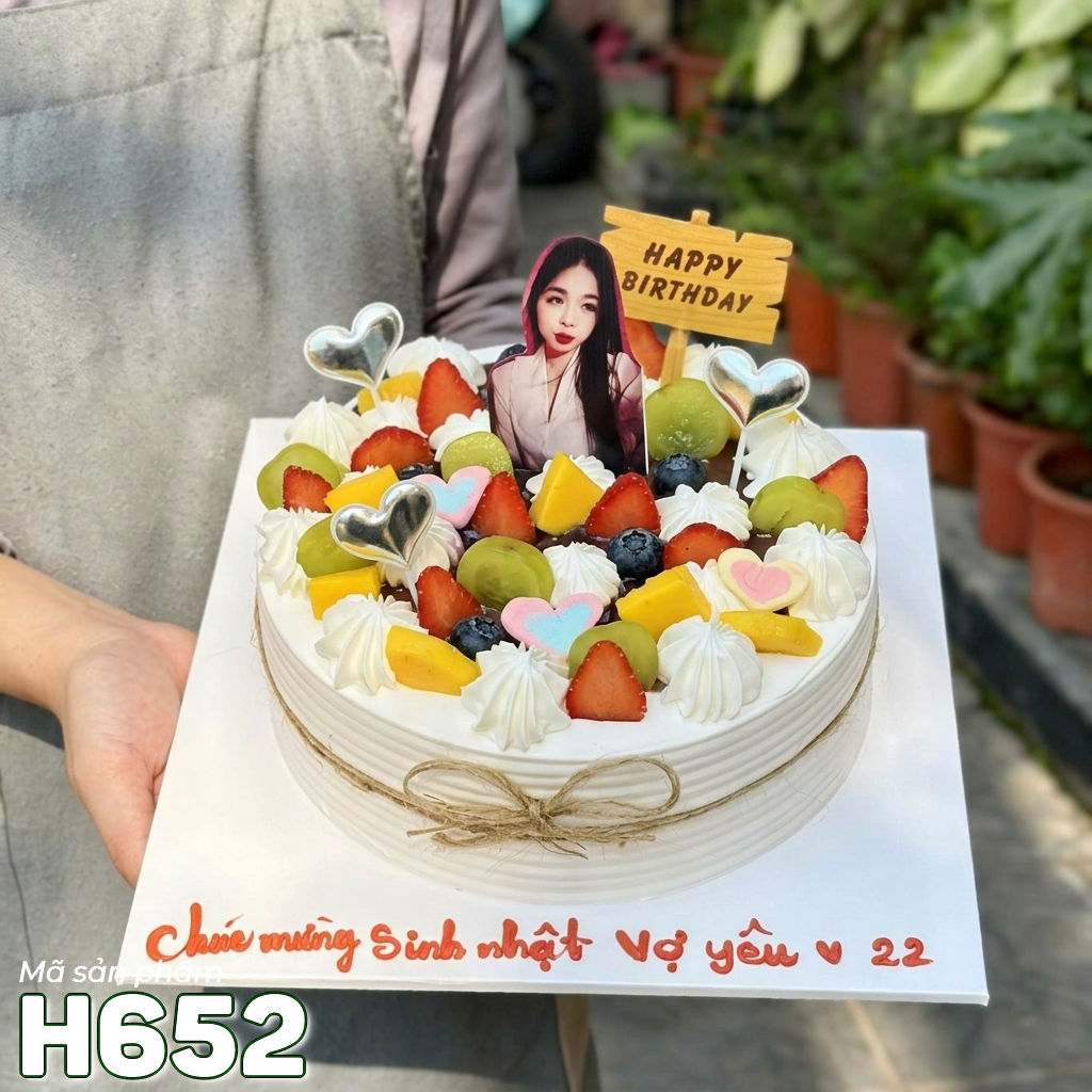 Bánh kem H652 trang trí trái cây tươi kèm ảnh in theo yêu cầu