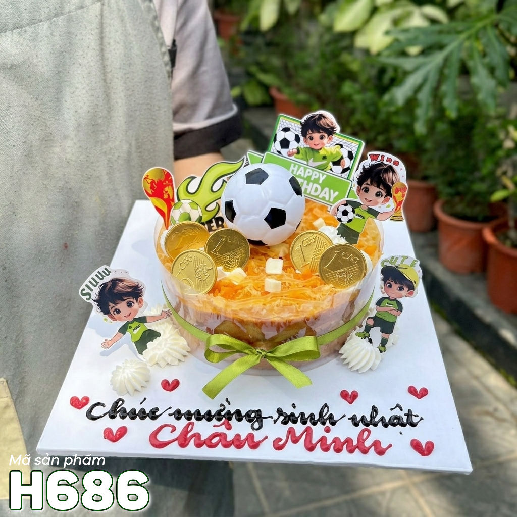 Bánh sinh nhật bông lan trứng muối H686 cầu thủ nhí và bóng đá