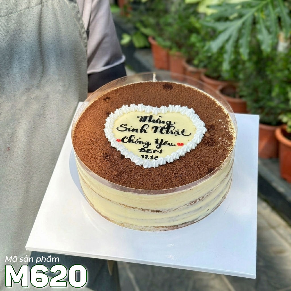 Bánh tiramisu M620 phủ cacao trái tim kem sữa tặng chồng