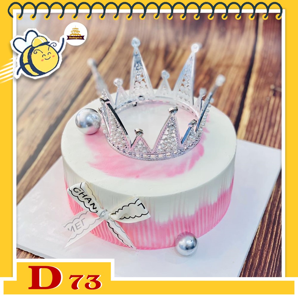 Mẫu bánh kem đẹp D73 màu hồng vương miện rực rỡ
