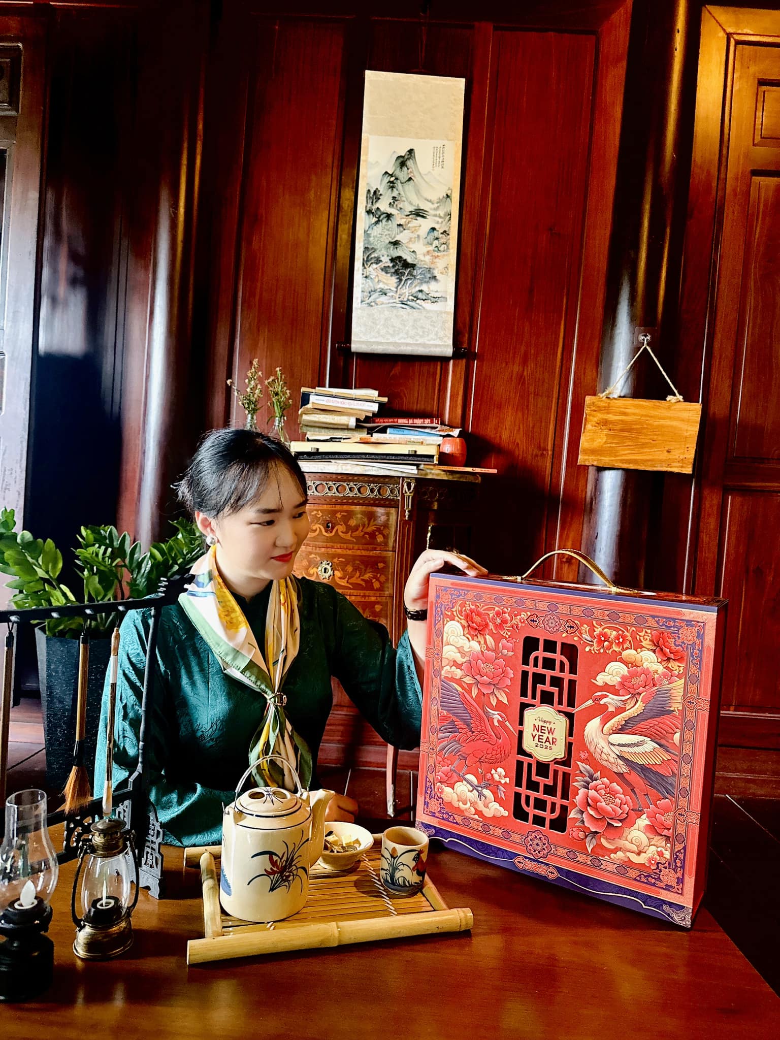 Hộp Quà Tết Vali Xách Sang Trọng Sum Vầy