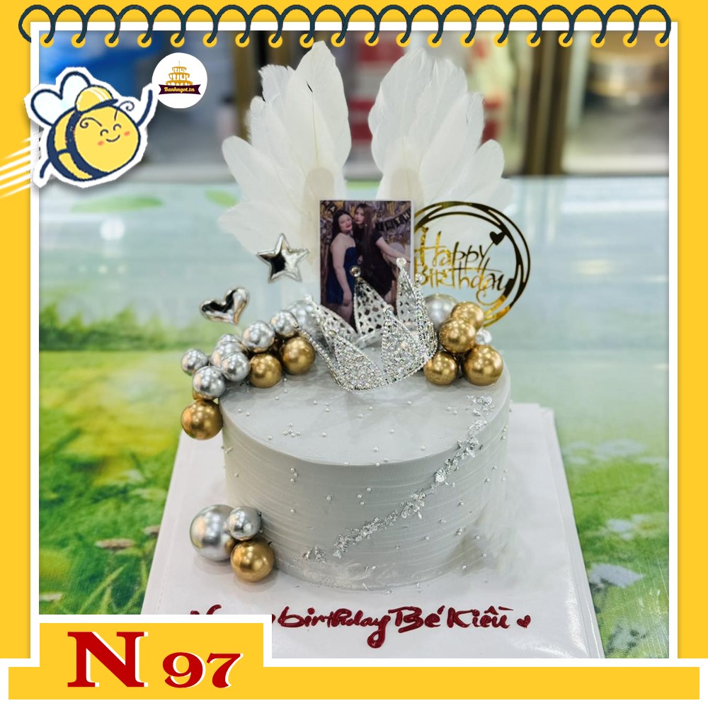 Bánh kem N97 màu xám phụ kiện công chúa quý xờ tộc in ảnh cùng vương miện