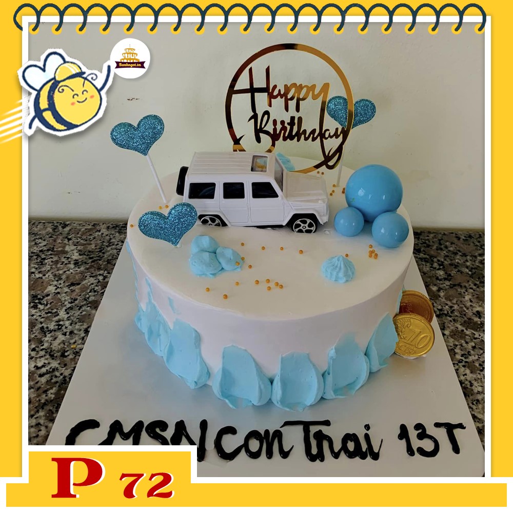 Bánh kem P72 sinh nhật bé trai màu xanh và trắng với điểm nhấn chiếc xe oto