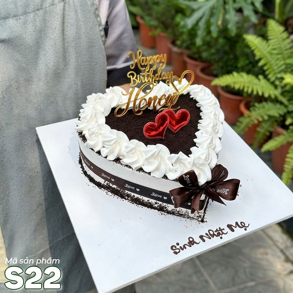 Bánh kem socola S22 trái tim viền kem trắng phủ bột socola kiểu mới siêu đẹp