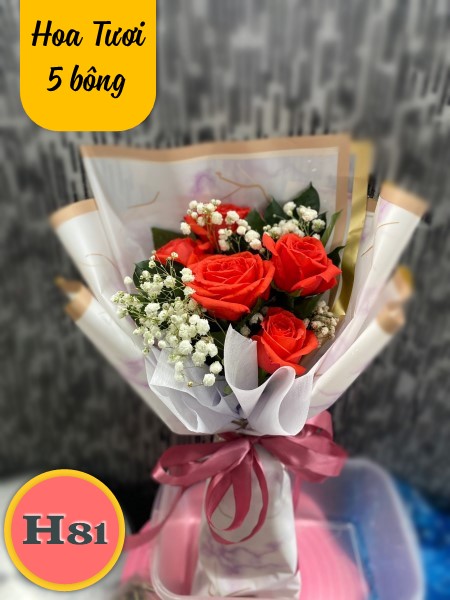 Bó hoa tươi H81 hoa hồng 5 bông