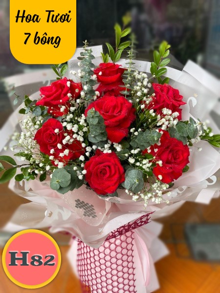 Bó hoa tươi H82 hoa hồng 7 bông