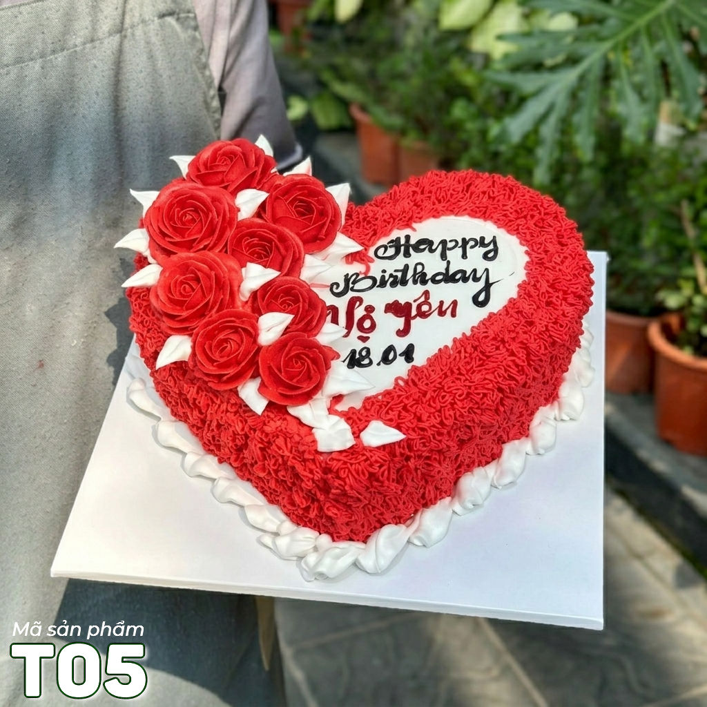 Bánh kem trái tim T05 đỏ rực tình yêu nồng cháy bắt hoa nửa bên ngọt ngào